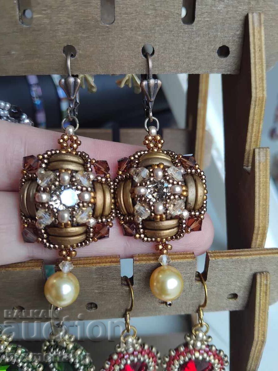 Cercei lucrați manual cu preț € 24.00 | 46.94 BGN