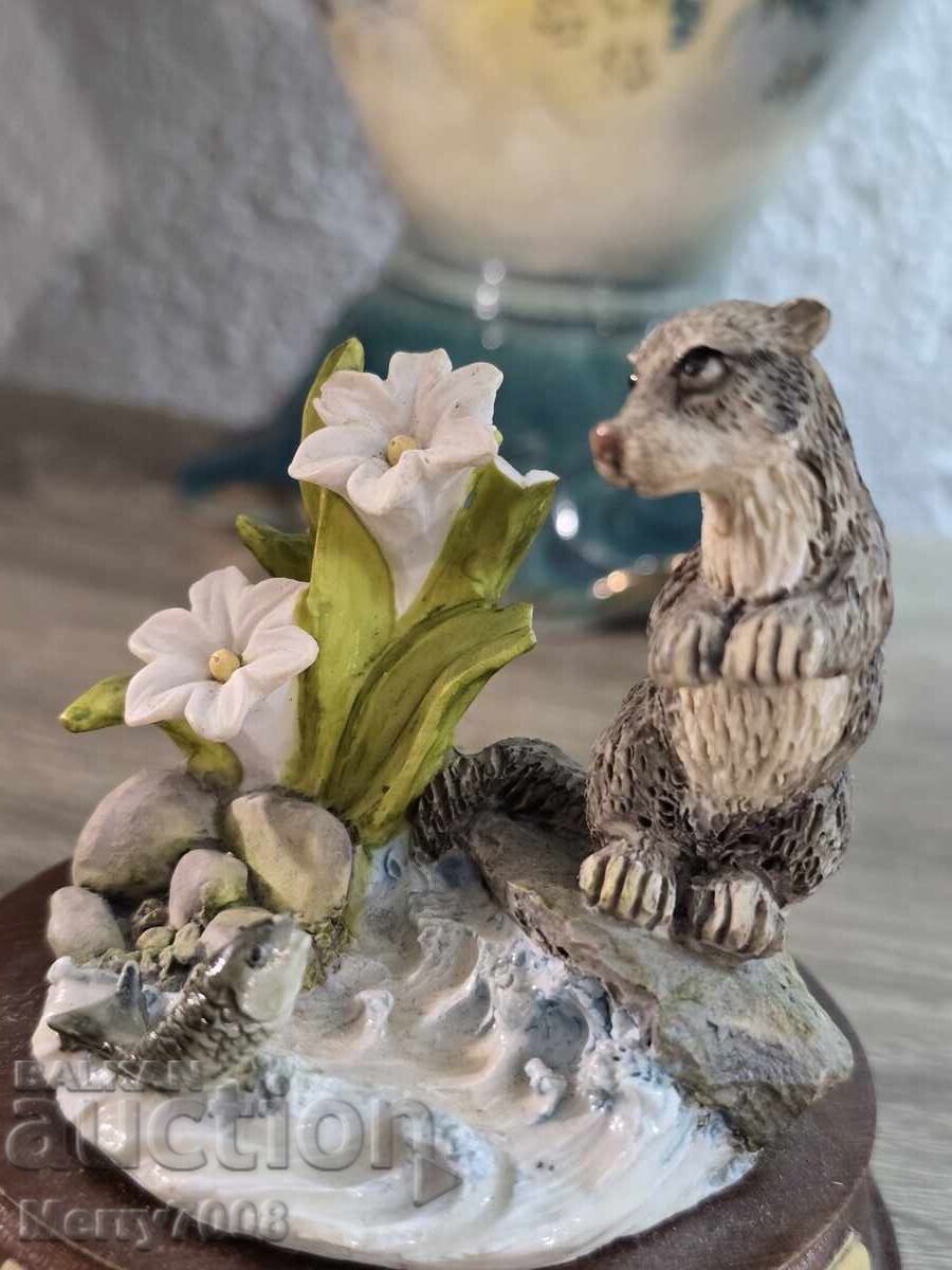 Figurină de colecție cu vidră de la Leonardo Collection! cu preț € 0.01 | 0.02 BGN