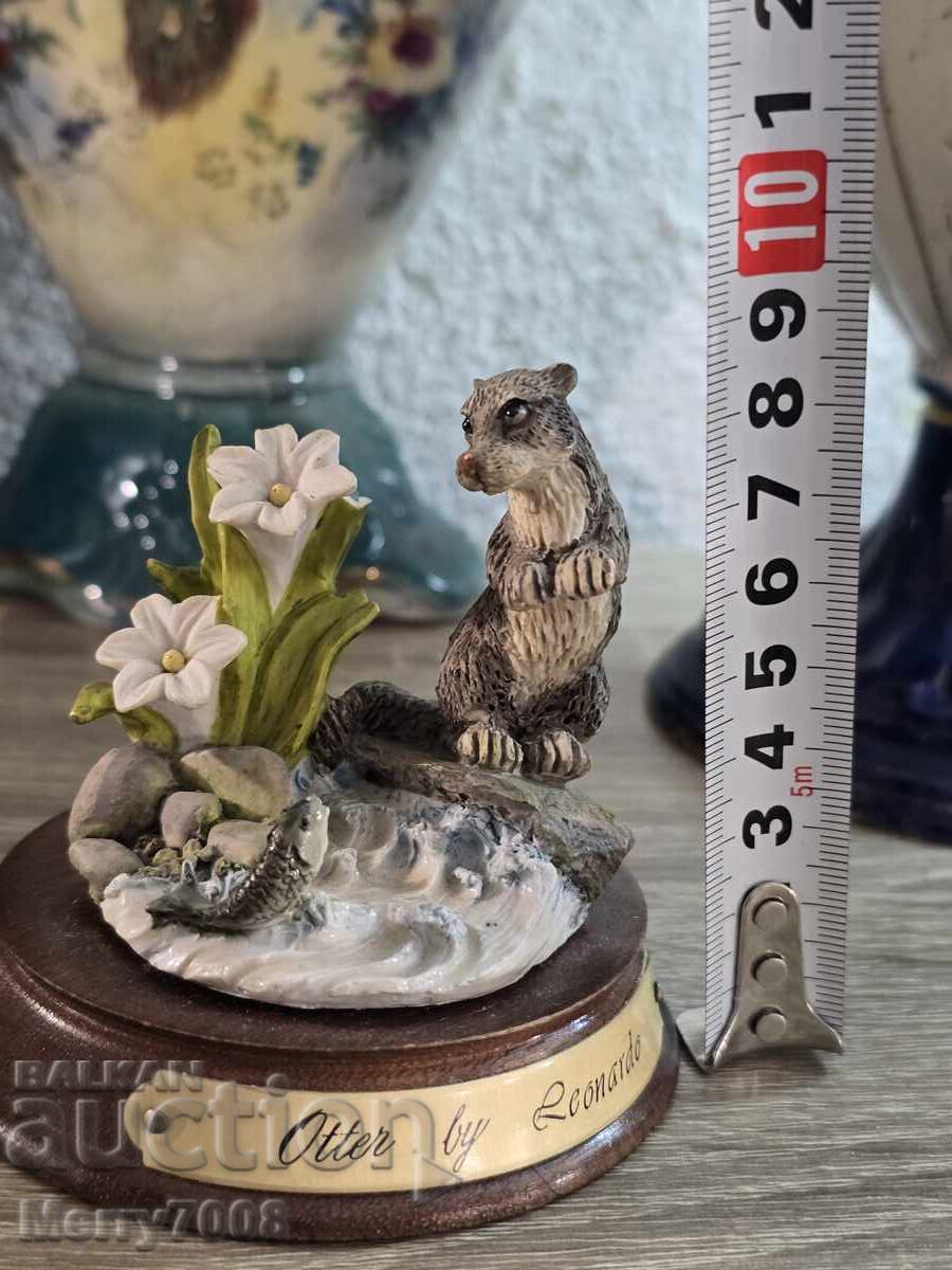 Collectible otter figurine from the Leonardo Collection! - 7