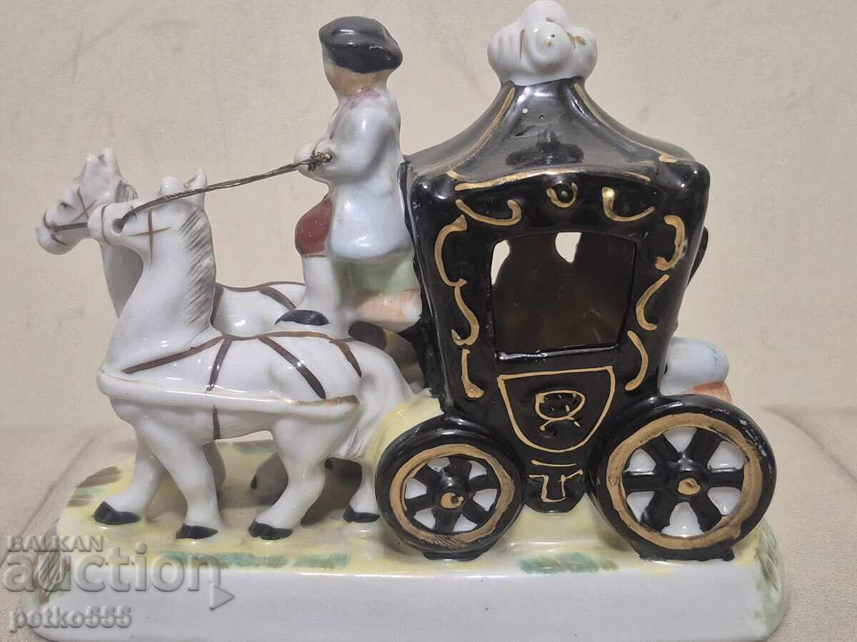 Delivery of Japanese porcelain figure