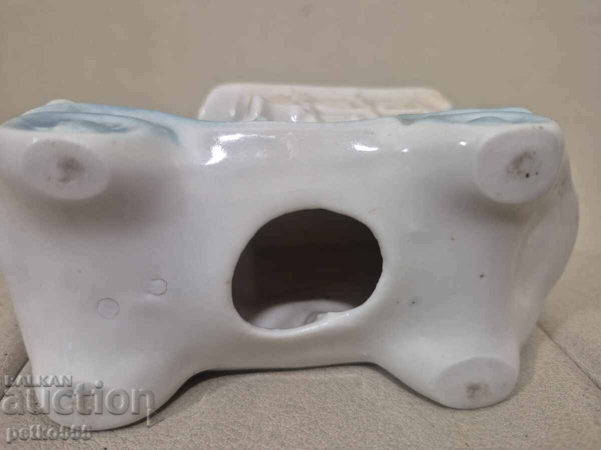 Δημοπρασία Portselanova figura Kola Δημοπρασία Portselanova figura Kola