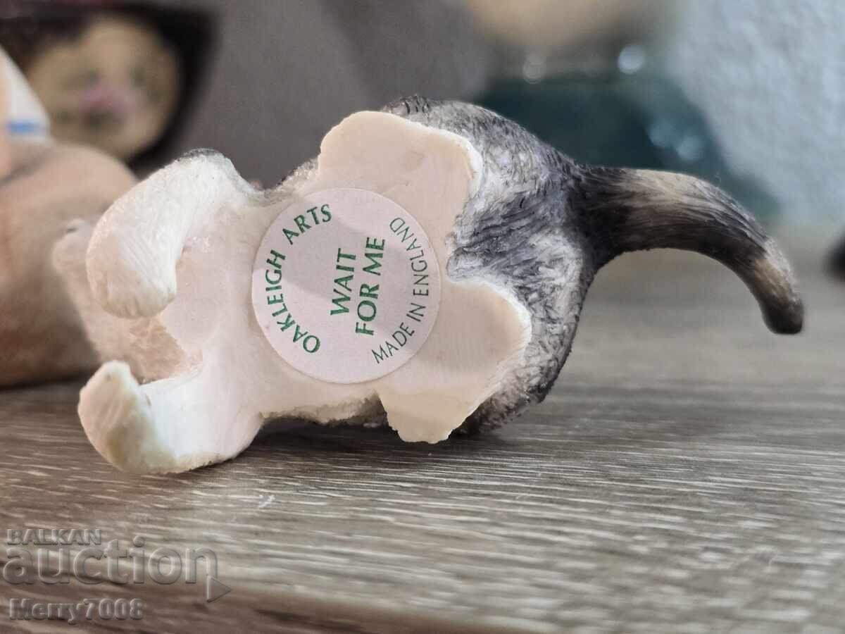 Proizvedeni ot Oakleigh Arts, Angliya, s etiket “Wait for Me - 6