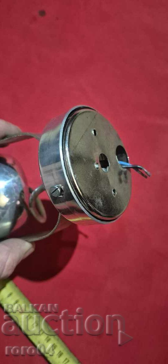 Delivery of OLD ALUMINUM LAMP / SPOTLIGHT