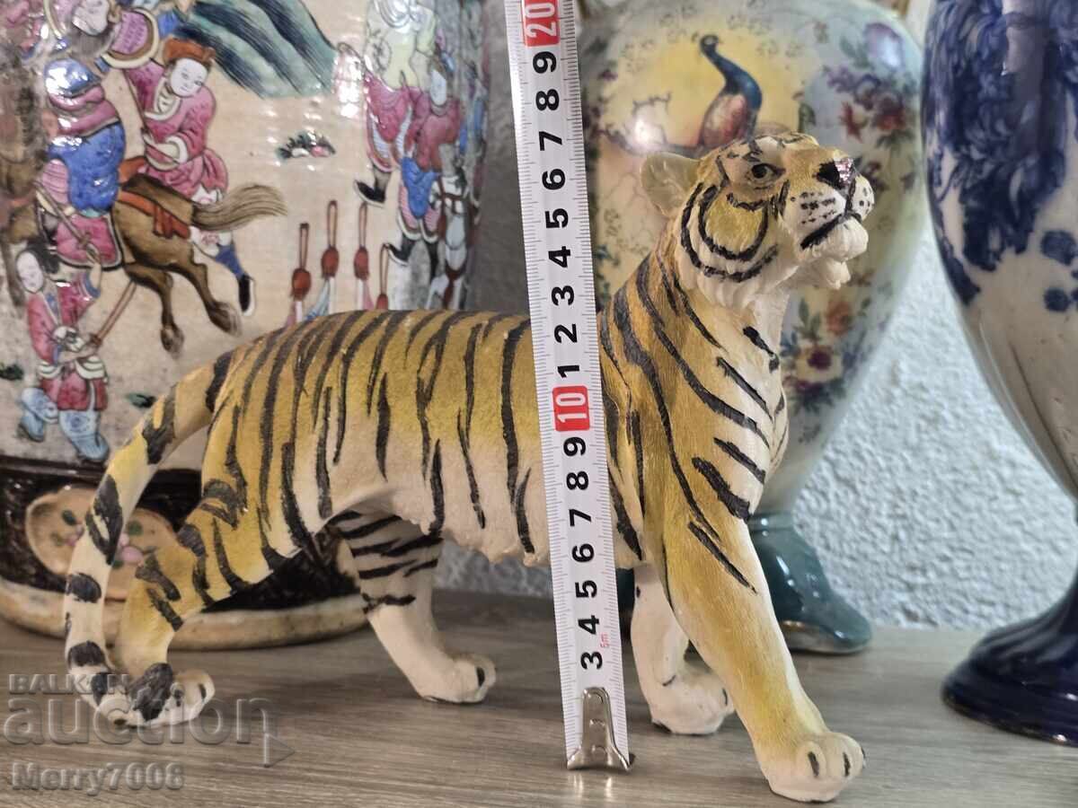 Впечатляваща колекционерска фигура на тигър ! - 7 Впечатляваща колекционерска фигура на тигър ! - 7