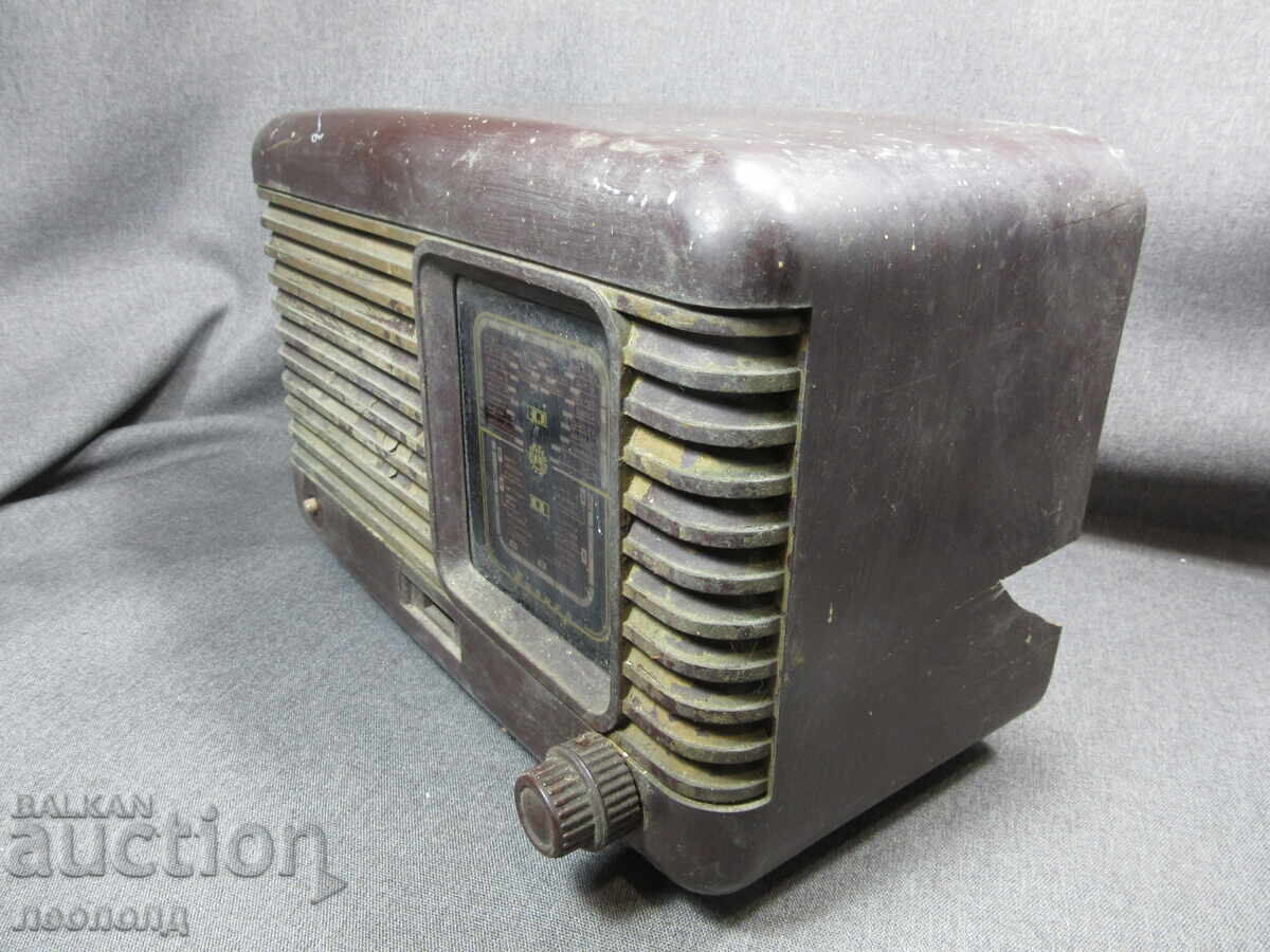 BZC STAR RETRO SOC NRB APARAT DE RADIO RADIO CU LAMPI PIONER cu preț € 3.50 | 6.85 BGN