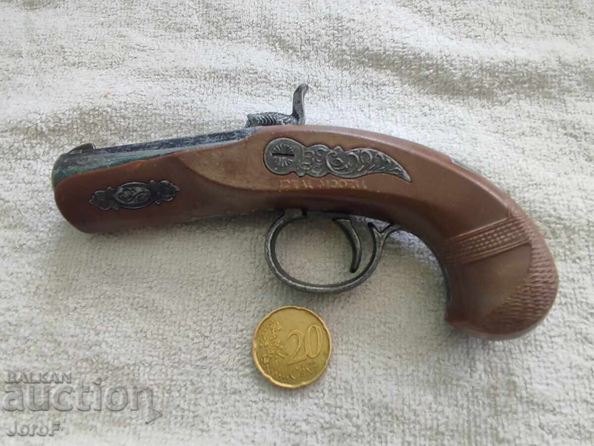 Colector mic pistol cu capse cu preț € 26.00 | 50.85 BGN