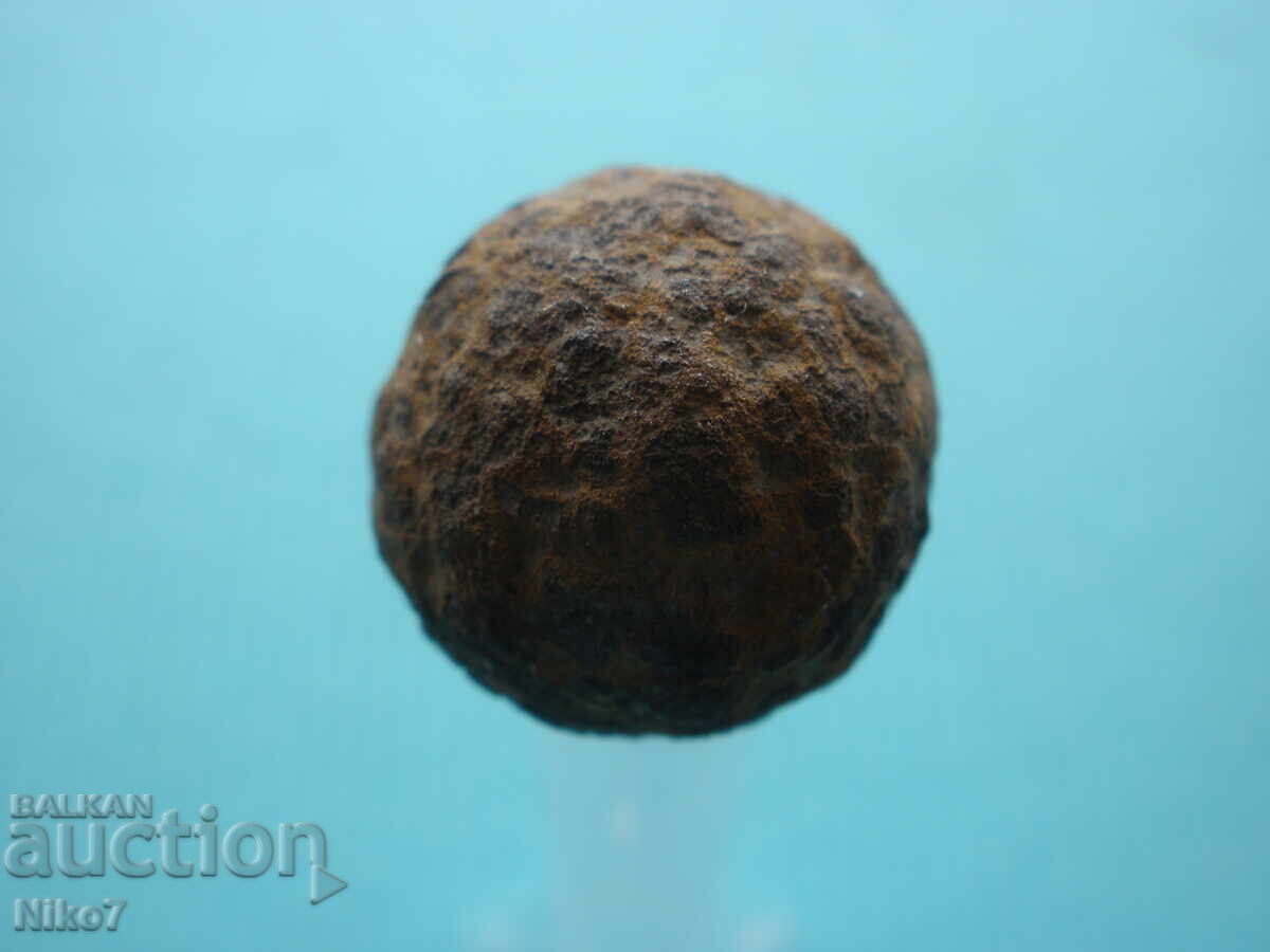 Παλιά, πέτρινη σφαίρα με τιμή € 4.99 | 9.76 BGN