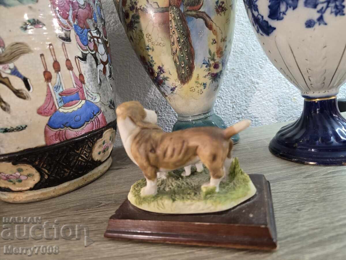 Compoziție fermecătoare înfățișând o pereche de basset hounds !!! cu preț € 15.00 | 29.34 BGN