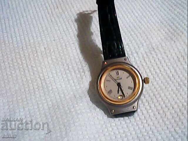 Ceas elvețian de damă vechi, frumos, funcționează perfect cu preț € 12.00 | 23.47 BGN