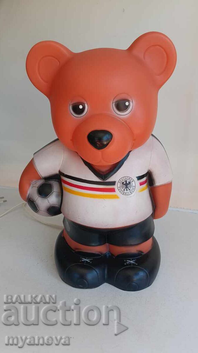 Licitație Talisman de fotbal, lampă vintage din anii '70