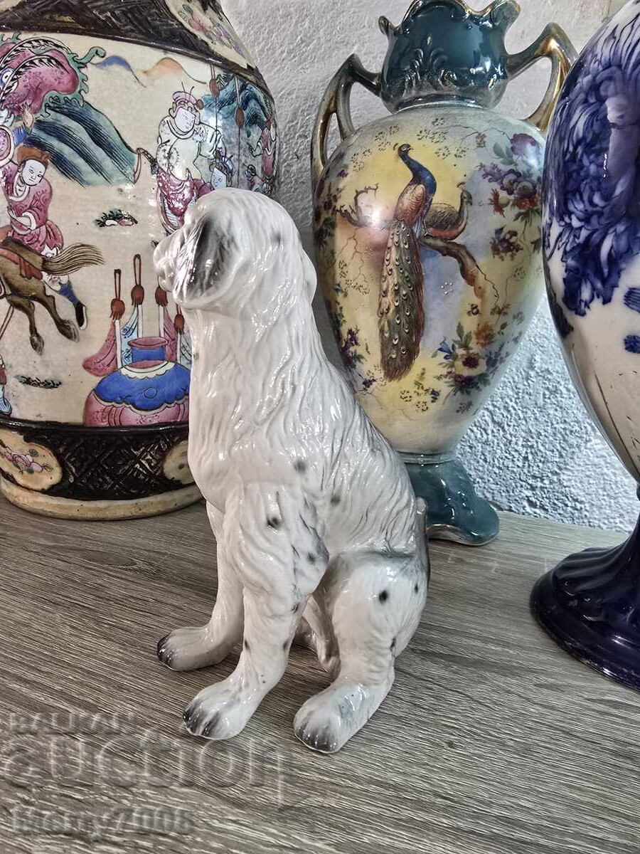 Delivery of Exquisite porcelain dog figurine - Spaniel!
