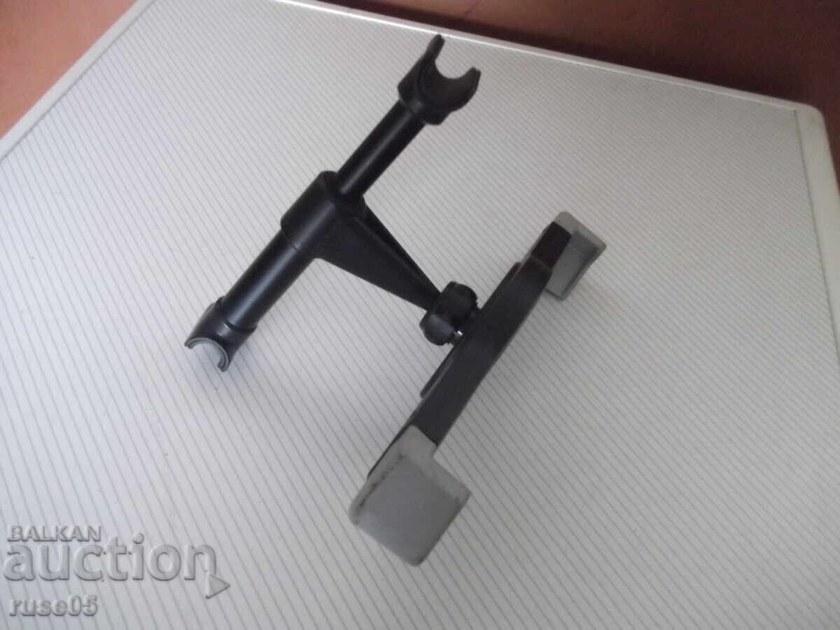 Доставка на Стойка за таблет за седалка на кола Доставка на Стойка за таблет за седалка на кола