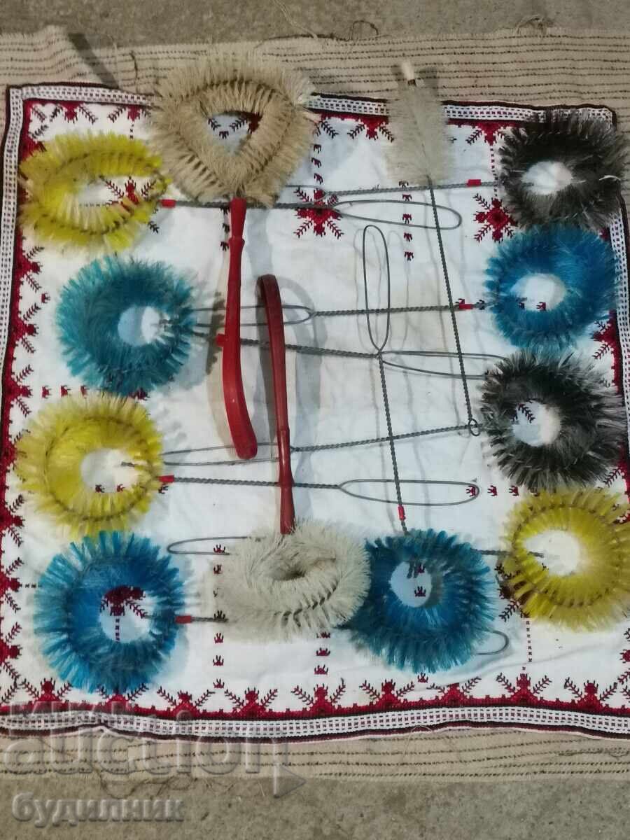 12 bucăți. Pensule. Lichidare. Preț de pornire 1 leu. Lansez peste 100 de licitații cu preț € 9.99 | 19.54 BGN