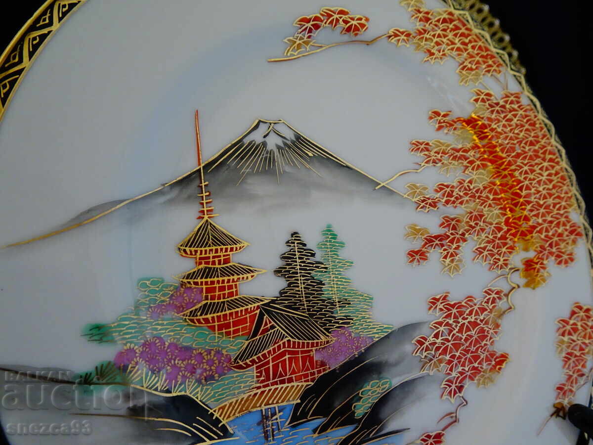 Satsuma Kazan Japanese porcelain plate 20 cm., gold with price € 14.99 | 29.32 BGN Satsuma Kazan Japanese porcelain plate 20 cm., gold with price € 14.99 | 29.32 BGN