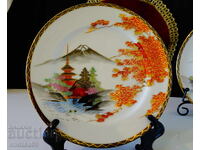 Satsuma Kazan Japanese porcelain plate 20 cm., gold