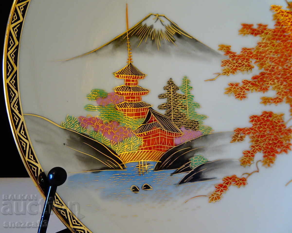 Farfurie, platou porțelan japonez Satsuma Kazan 23 cm, aur cu preț € 17.99 | 35.19 BGN Farfurie, platou porțelan japonez Satsuma Kazan 23 cm, aur cu preț € 17.99 | 35.19 BGN