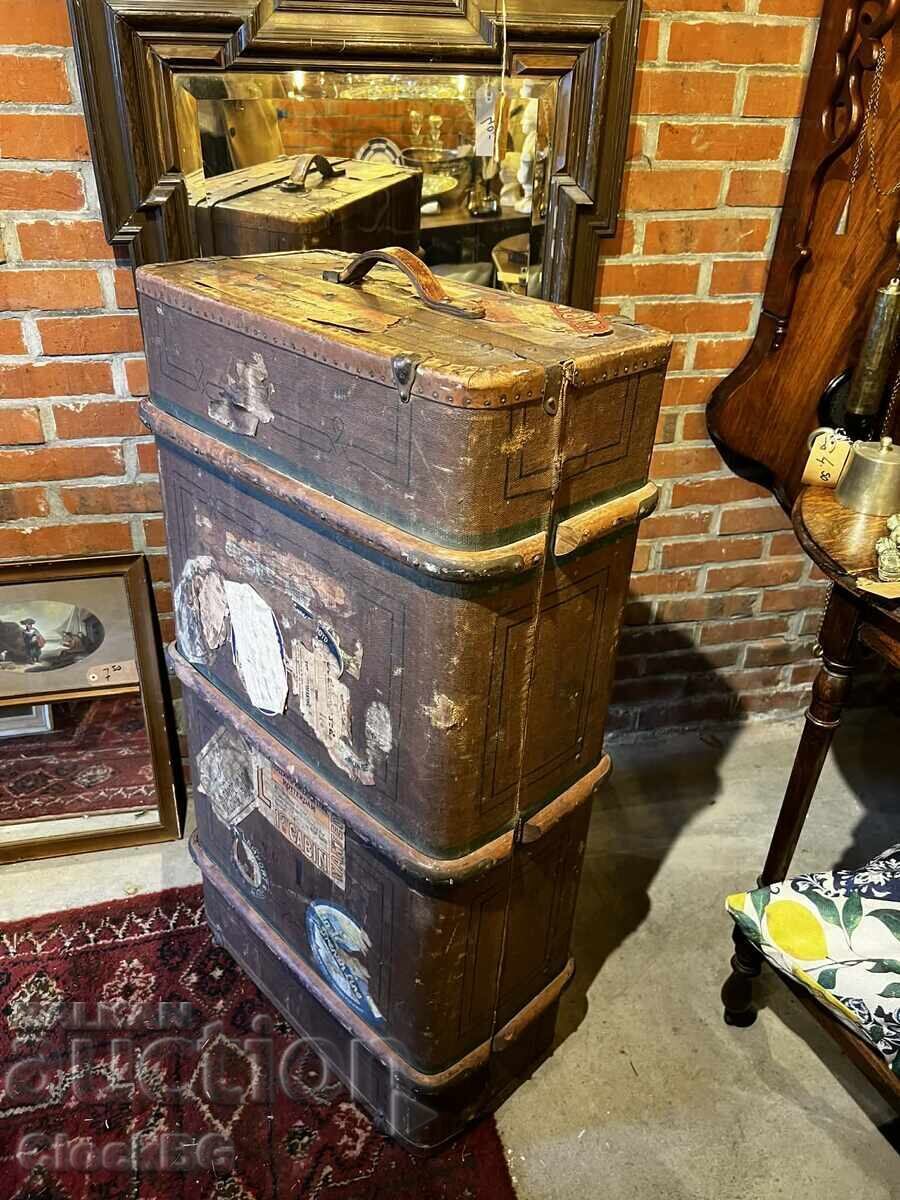 Ship suitcase Ship suitcase
