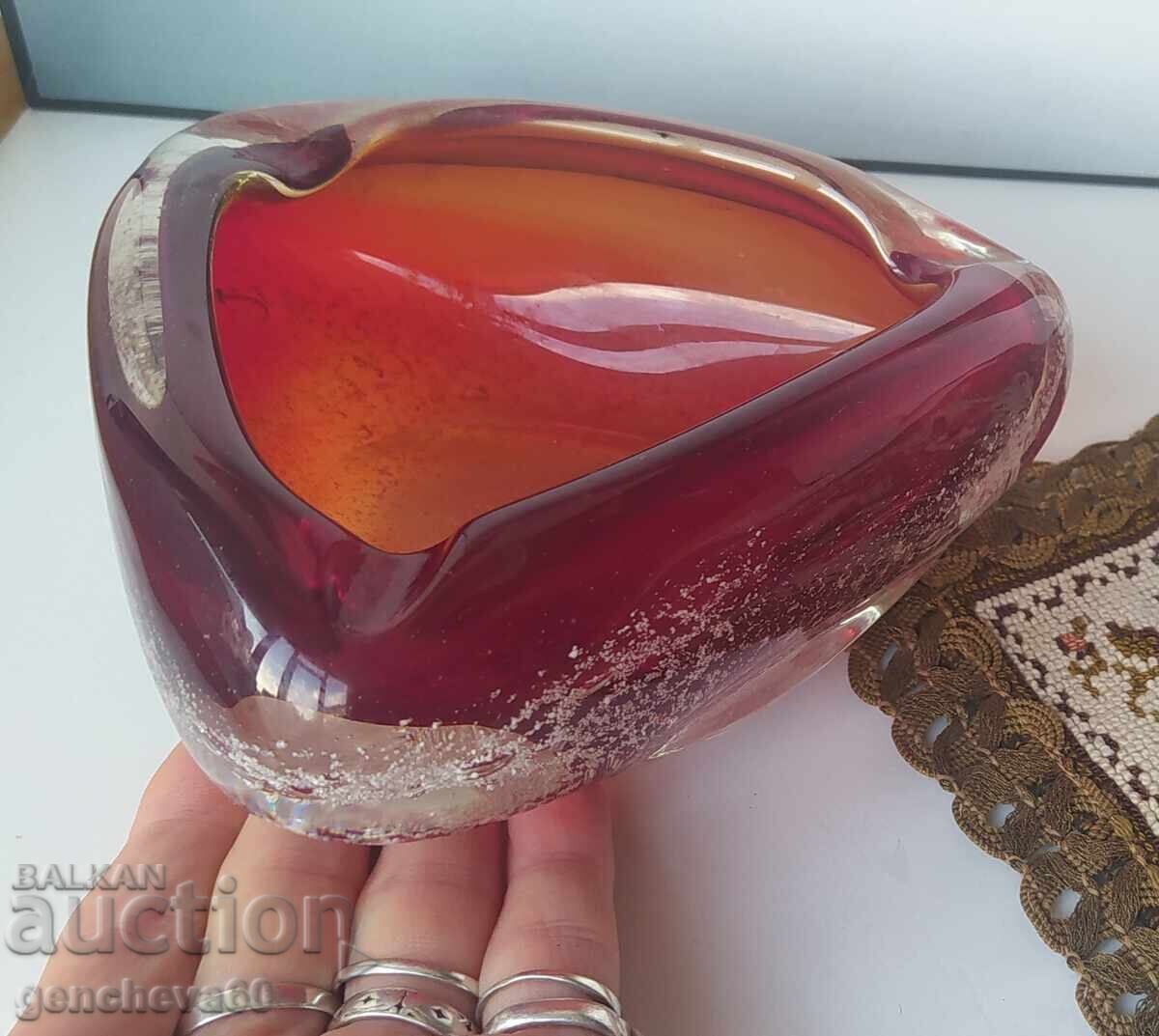 Δημοπρασία Ρετρό σταχτοδοχείο από χρωματιστό γυαλί MURANO Δημοπρασία Ρετρό σταχτοδοχείο από χρωματιστό γυαλί MURANO