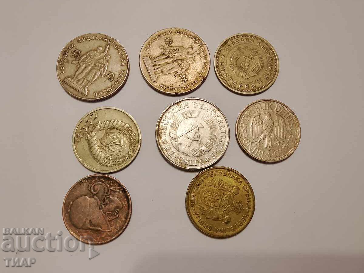 8 monede cu preț € 2.40 | 4.69 BGN 8 monede cu preț € 2.40 | 4.69 BGN