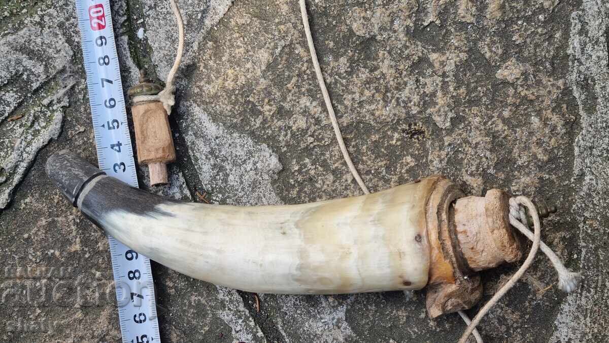 Μια πυριτιδαποθήκη με τιμή € 40.00 | 78.23 BGN