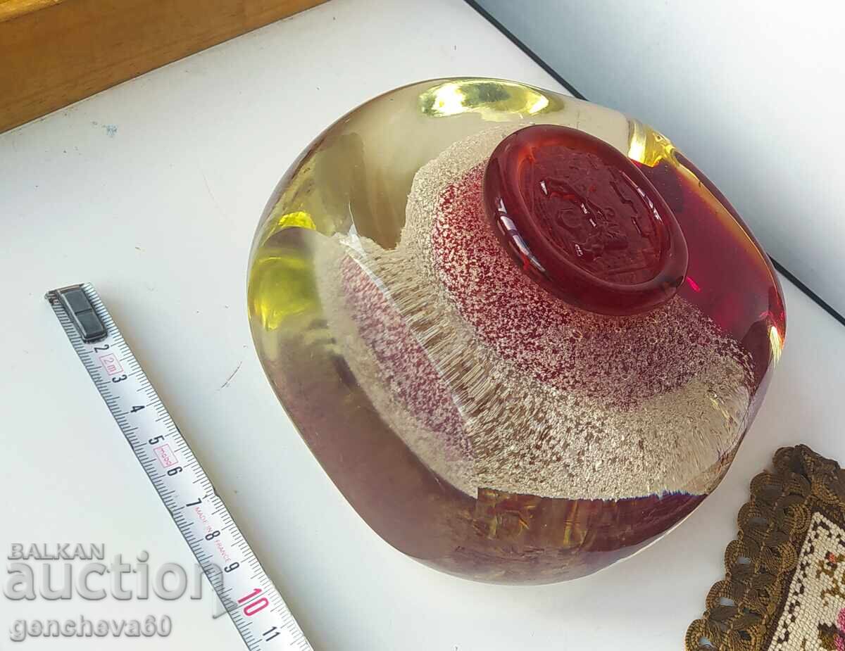 РЕТРО ВАЗА от цветно стъкло МОРАНО с цена € 220.00 | 430.28 лв.