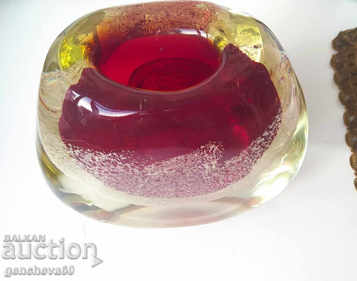 Аукцион РЕТРО ВАЗА от цветно стъкло МОРАНО