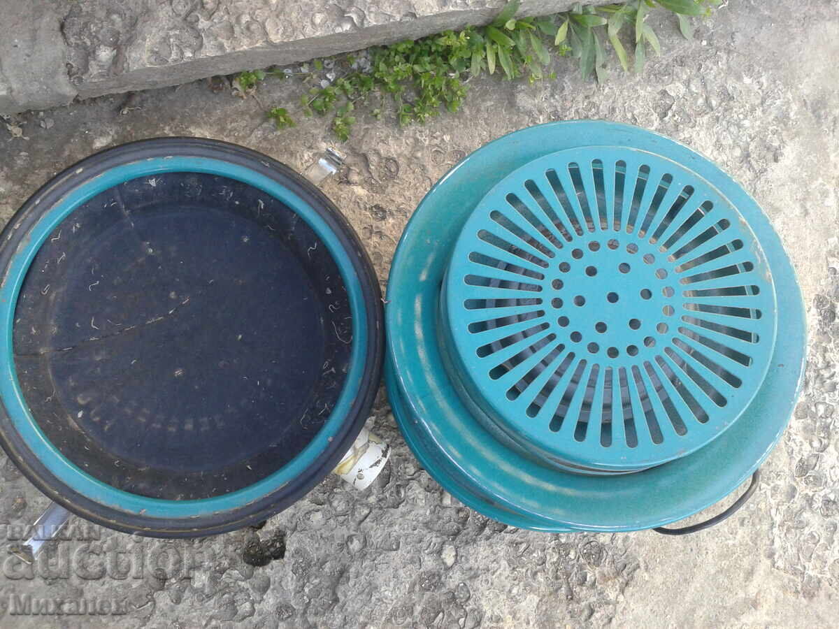 Δημοπρασία Σοβιετική ηλεκτρική σκούπα Ural