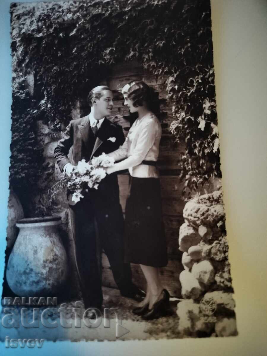 Аукцион Красива стара романтична пощенска картичка 1932г.