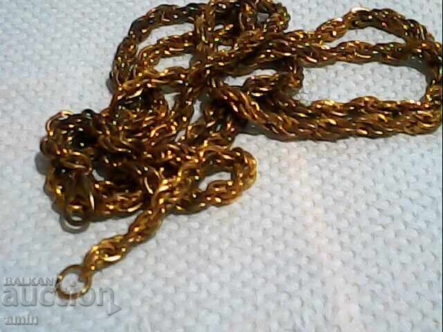 Επιχρυσωμένο κολιέ και μενταγιόν με φεγγαρόπετρα με τιμή € 7.00 | 13.69 BGN