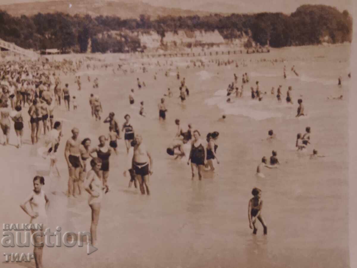 Carte poștală veche Varna cu preț € 2.50 | 4.89 BGN Carte poștală veche Varna cu preț € 2.50 | 4.89 BGN