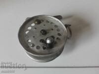 Veche mulinetă de pescuit