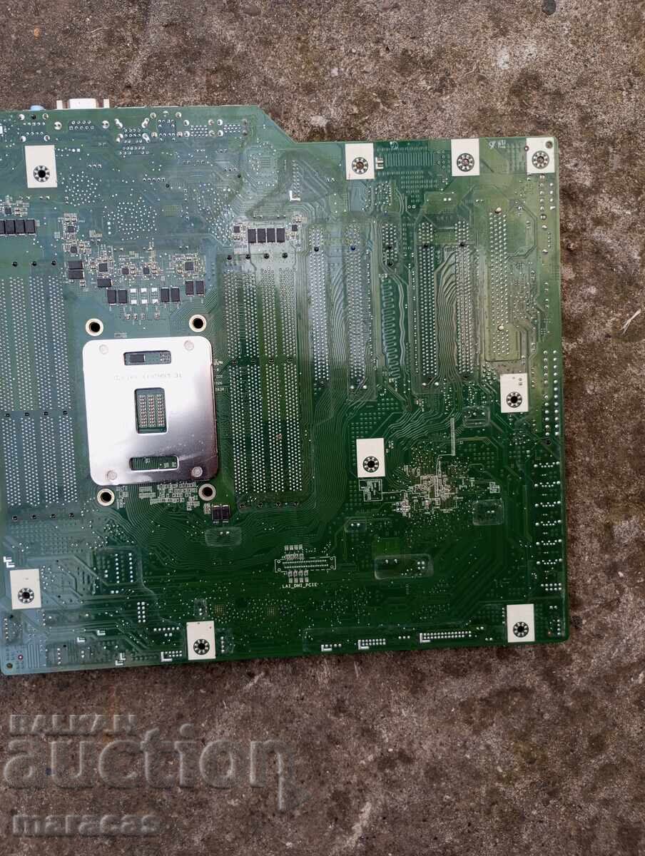 Платка с цена € 8.00 | 15.65 лв.