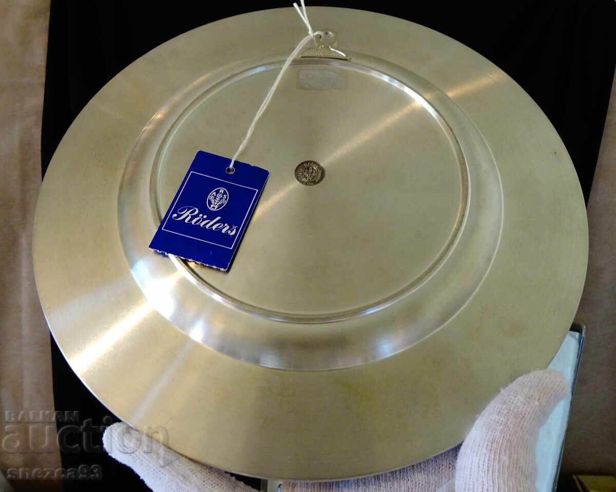 Παράδοση Κασσιτερένιο πιάτο, ασημένιο νόμισμα, ετικέτα, κασσιτερένιος γάμος