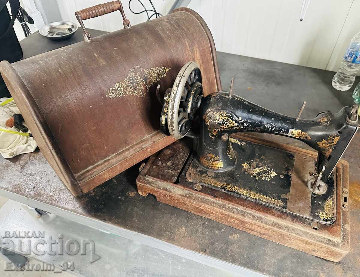 Антична шевна машина Singer модел 28K - 5