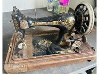 Mașină de cusut antică Singer model 28K