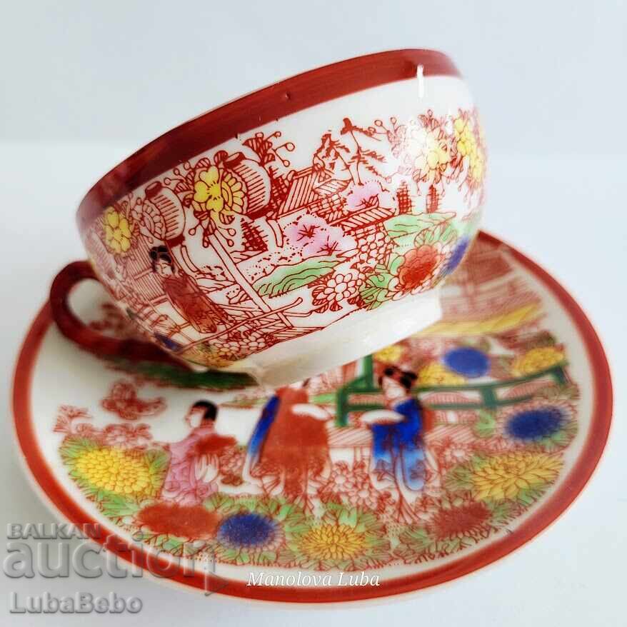 Licitație Ceșcuță din porțelan japonez cu farfurioară Kutani