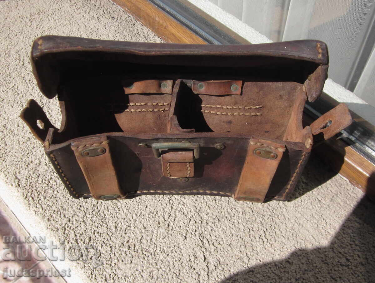 WWI Bulgarian Royal military leather Mannlicher cartridge pouch WWI Bulgarian Royal military leather Mannlicher cartridge pouch