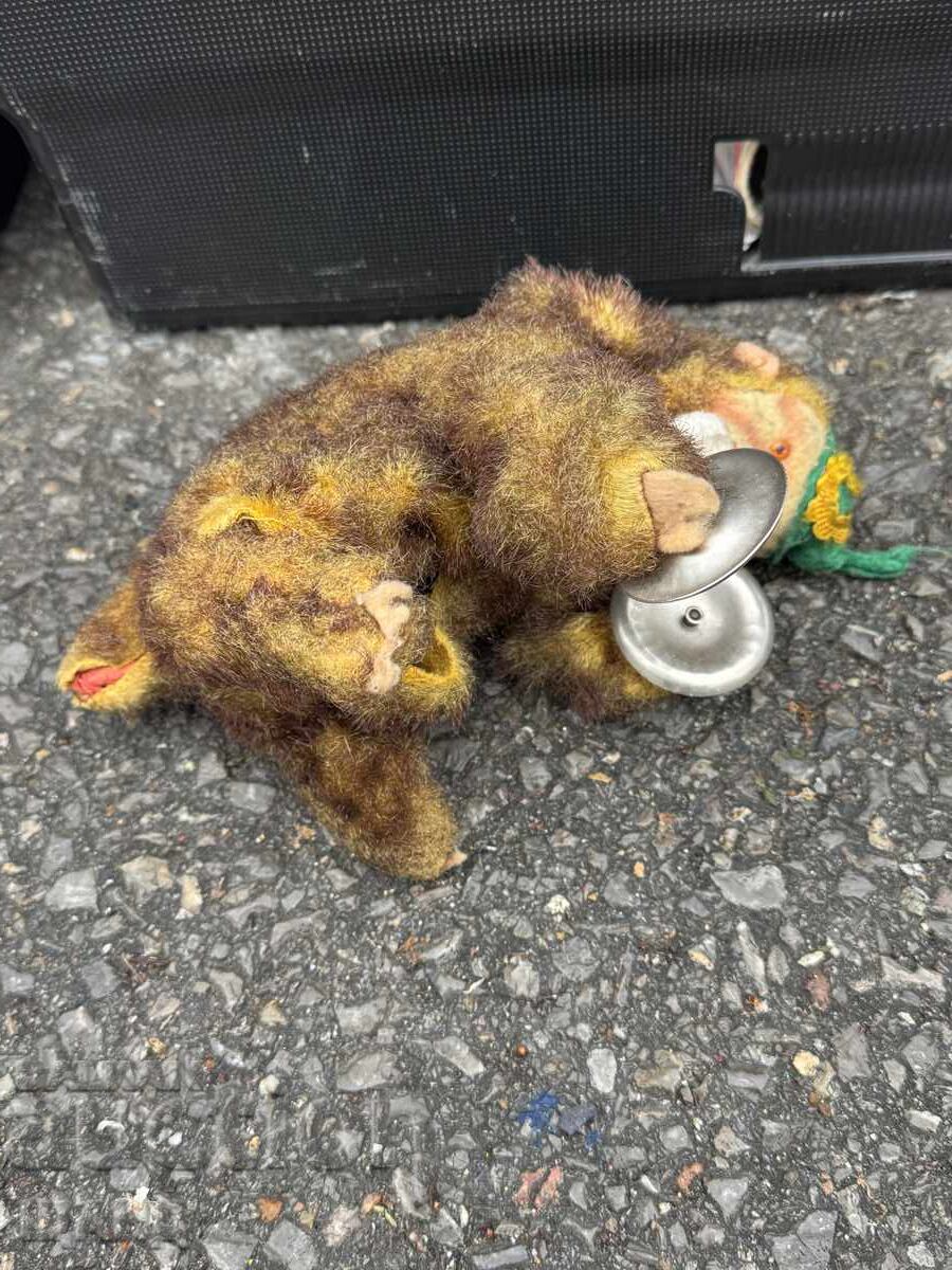 Licitație Figurină mecanică veche sub formă de maimuță