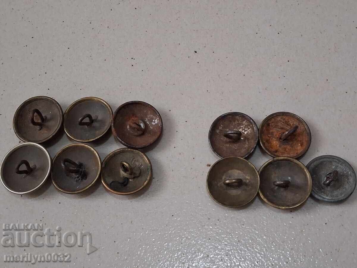 Копчета от военна униформа Царство България с цена € 24.98 | 48.86 лв. Копчета от военна униформа Царство България с цена € 24.98 | 48.86 лв.