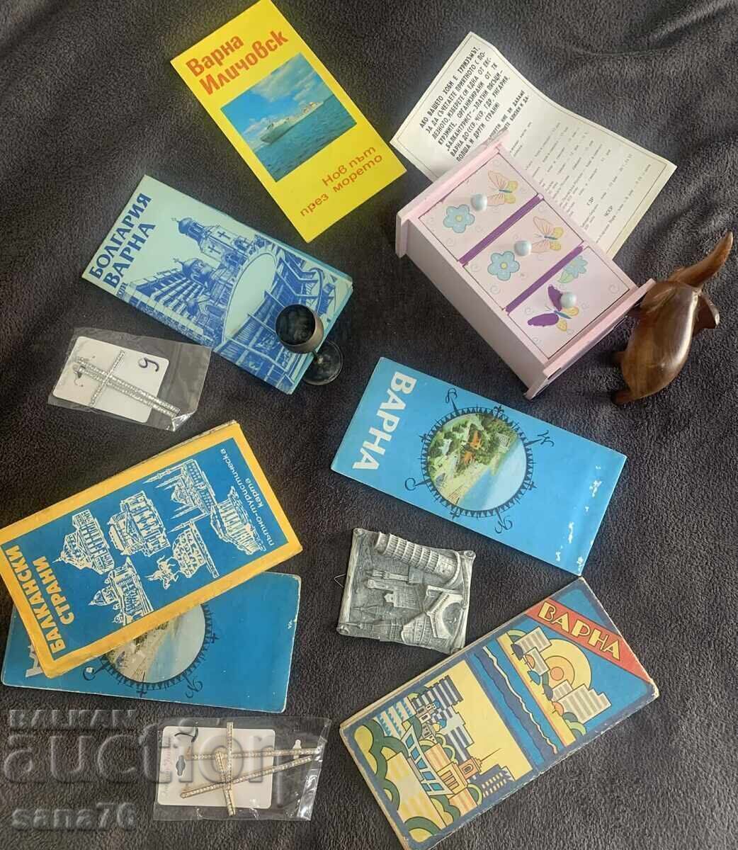 Lot mare de diverse (carduri, bijuterii și obiecte retro) de la 1 cent