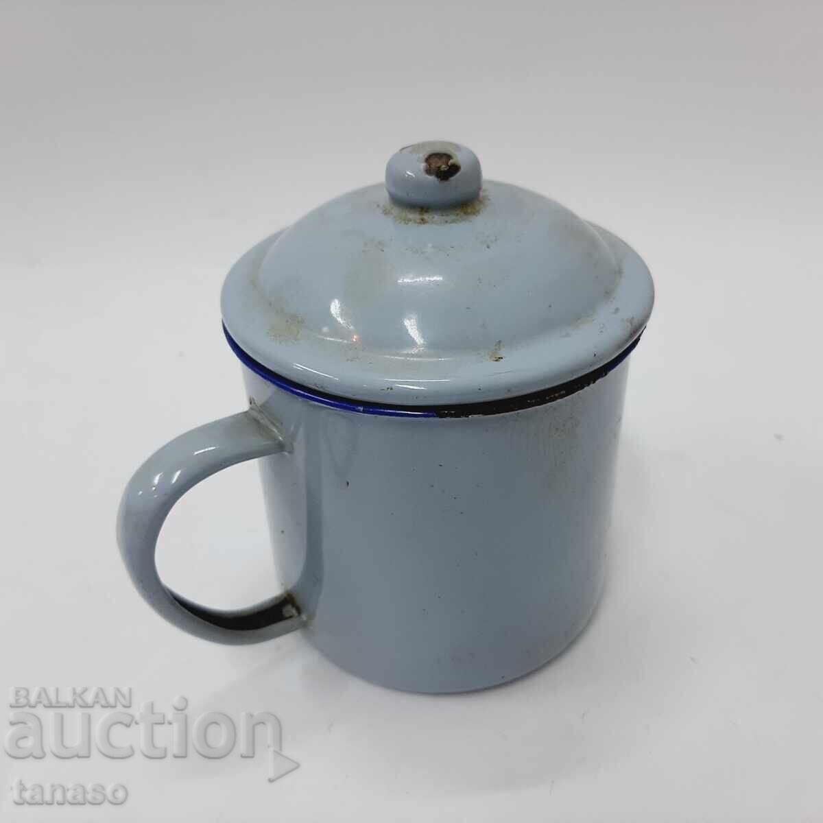 Παράδοση Κλασικό εμαγιέ κατσαρολάκι με καπάκι (1.3)