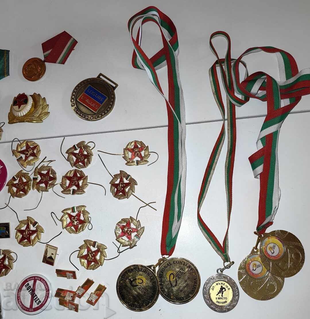 Licitație LOT ORDINE MEDALII INSIGNE MEDALIE INSIGNĂ COCARDĂ