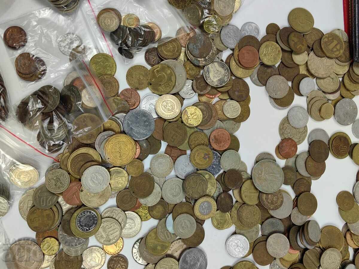 LARGE LOT 1323 PIECES COINS COIN - 9 LARGE LOT 1323 PIECES COINS COIN - 9