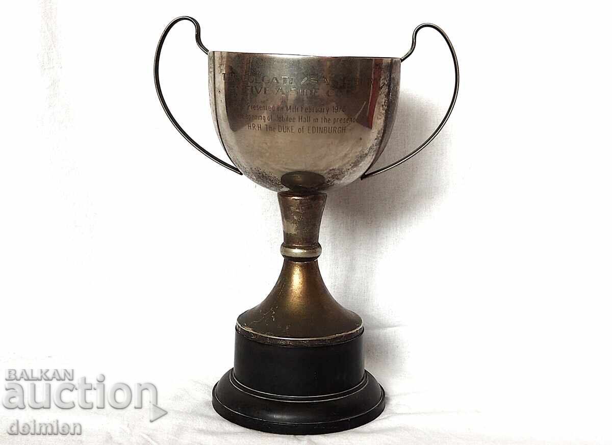 Licitație VECHE CUPĂ DUCA AL EDINBURGULUI 1978, CUPĂ DE PREMIERE PLACATĂ CU ARGINT