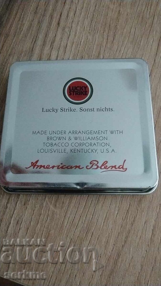 Кутия с цена € 10.00 | 19.56 лв.