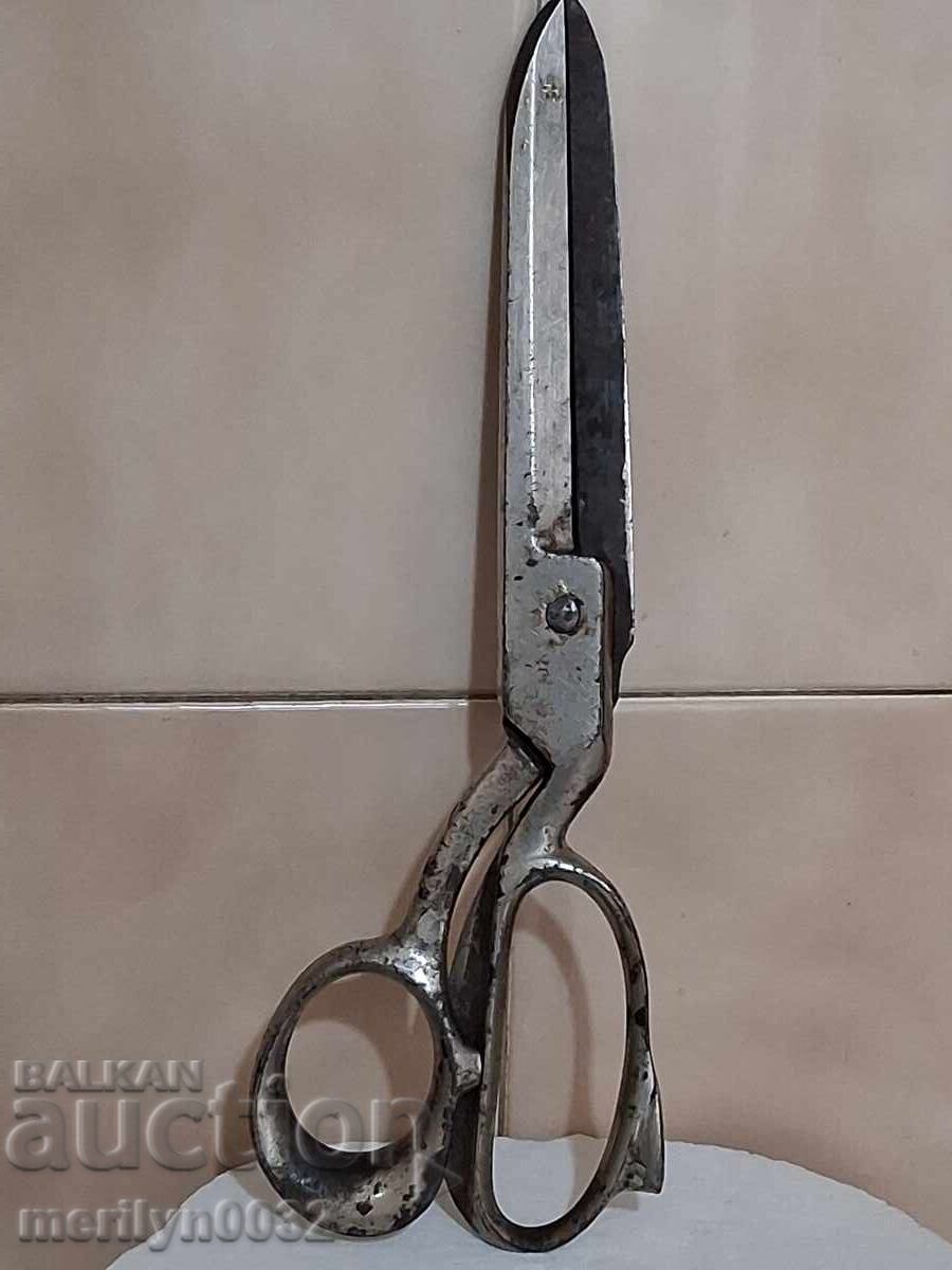 Стара шивашка ножица стари ножици с цена € 19.99 | 39.10 лв.