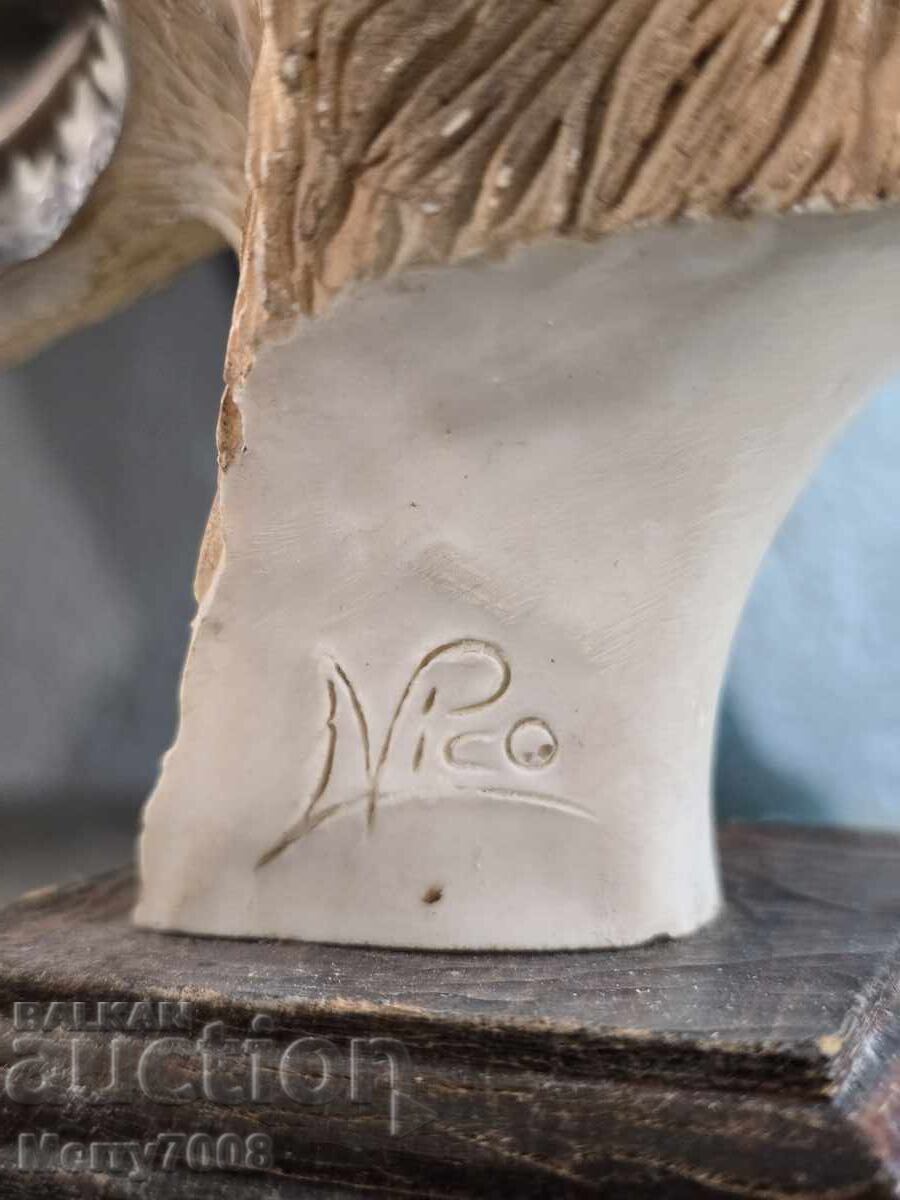 Η φιγούρα από το - Cars είναι υπογεγραμμένη με το «Nico» με τιμή € 10.00 | 19.56 BGN