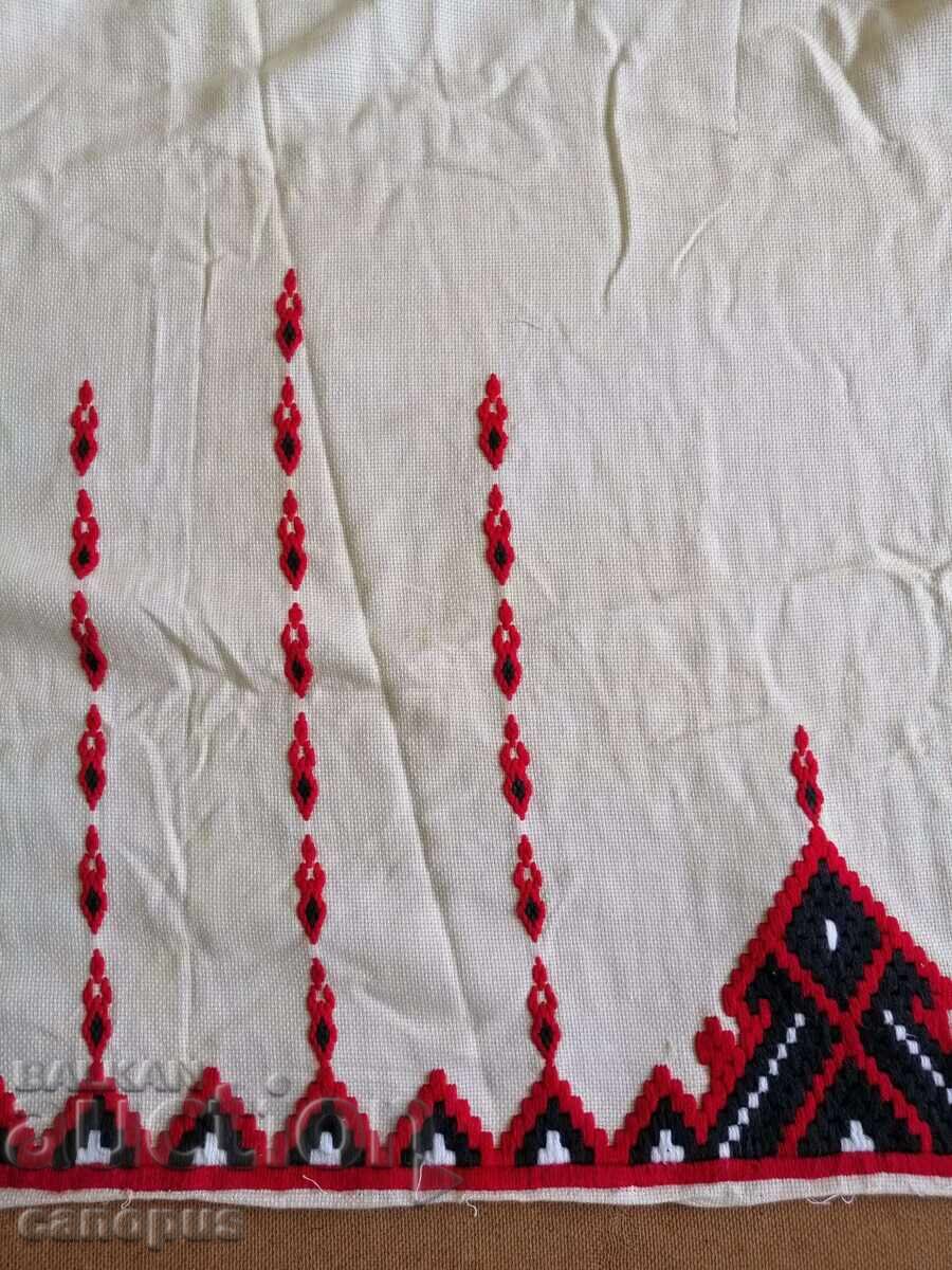 Platou vechi cu broderie manuală - textil - 7