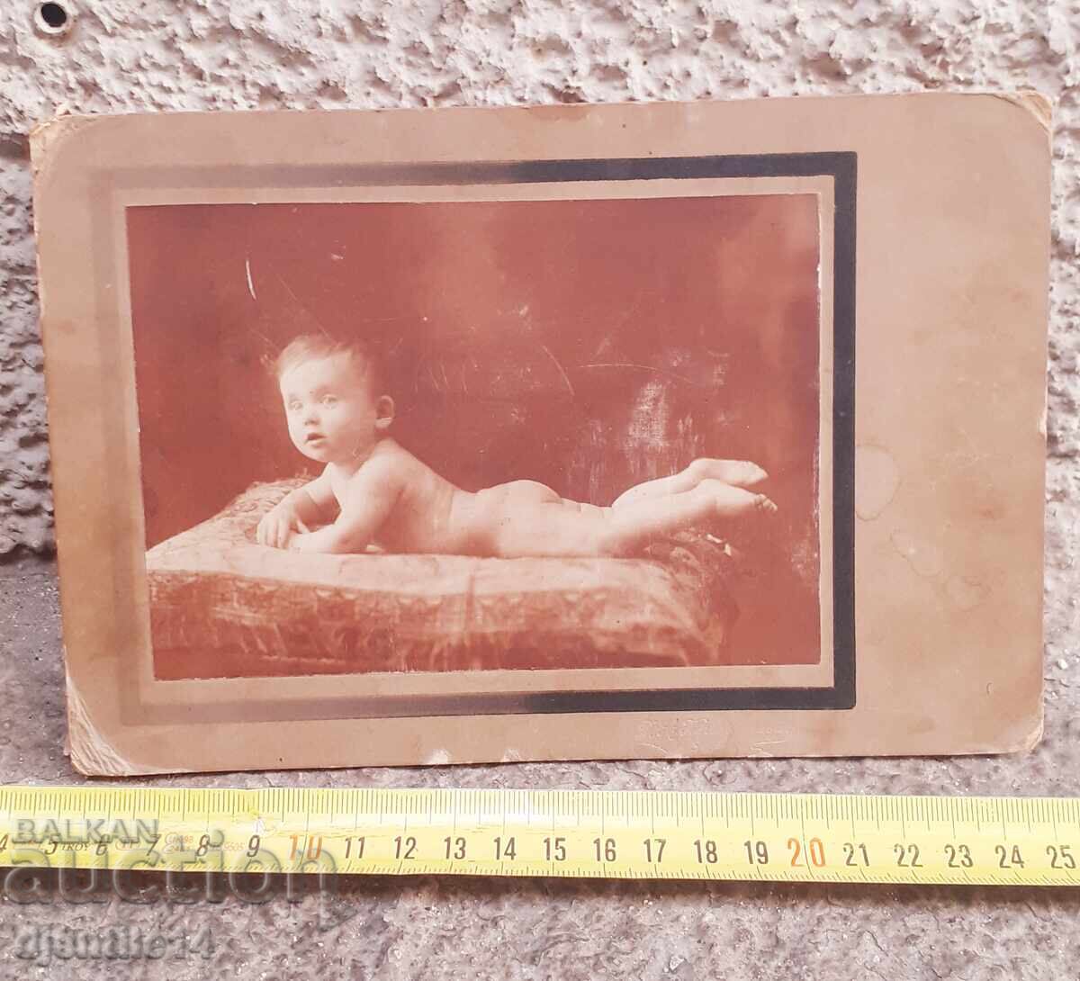 Fotografie veche rigidă