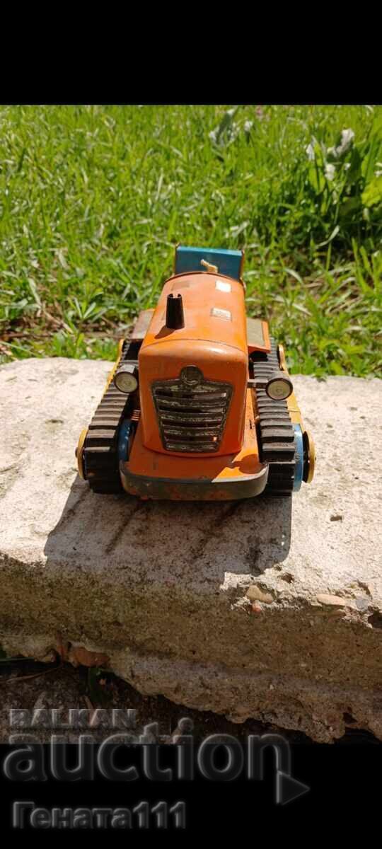 Παλιό μεταλλικό παιχνίδι τρακτέρ Παλιό μεταλλικό παιχνίδι τρακτέρ